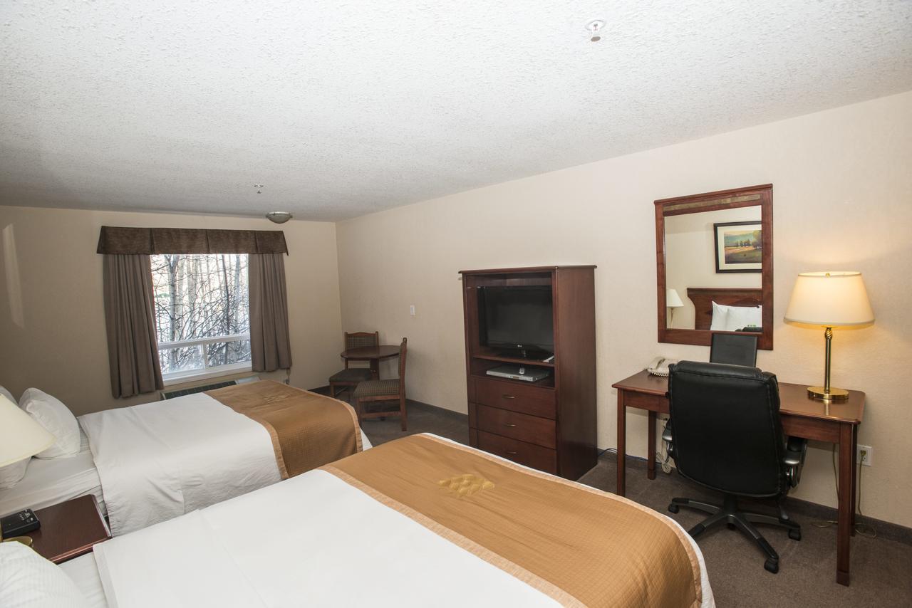 Lakeview Inns & Suites - Chetwynd Esterno foto