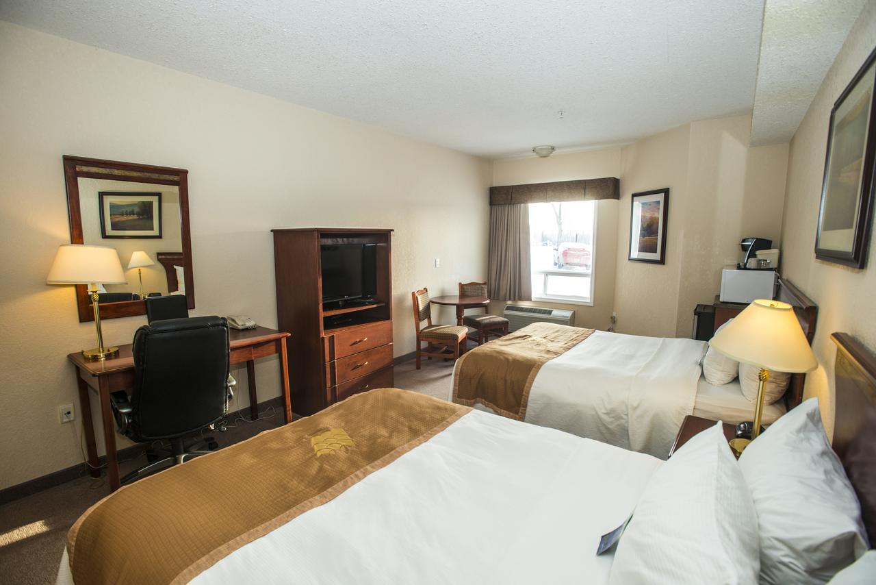 Lakeview Inns & Suites - Chetwynd Esterno foto