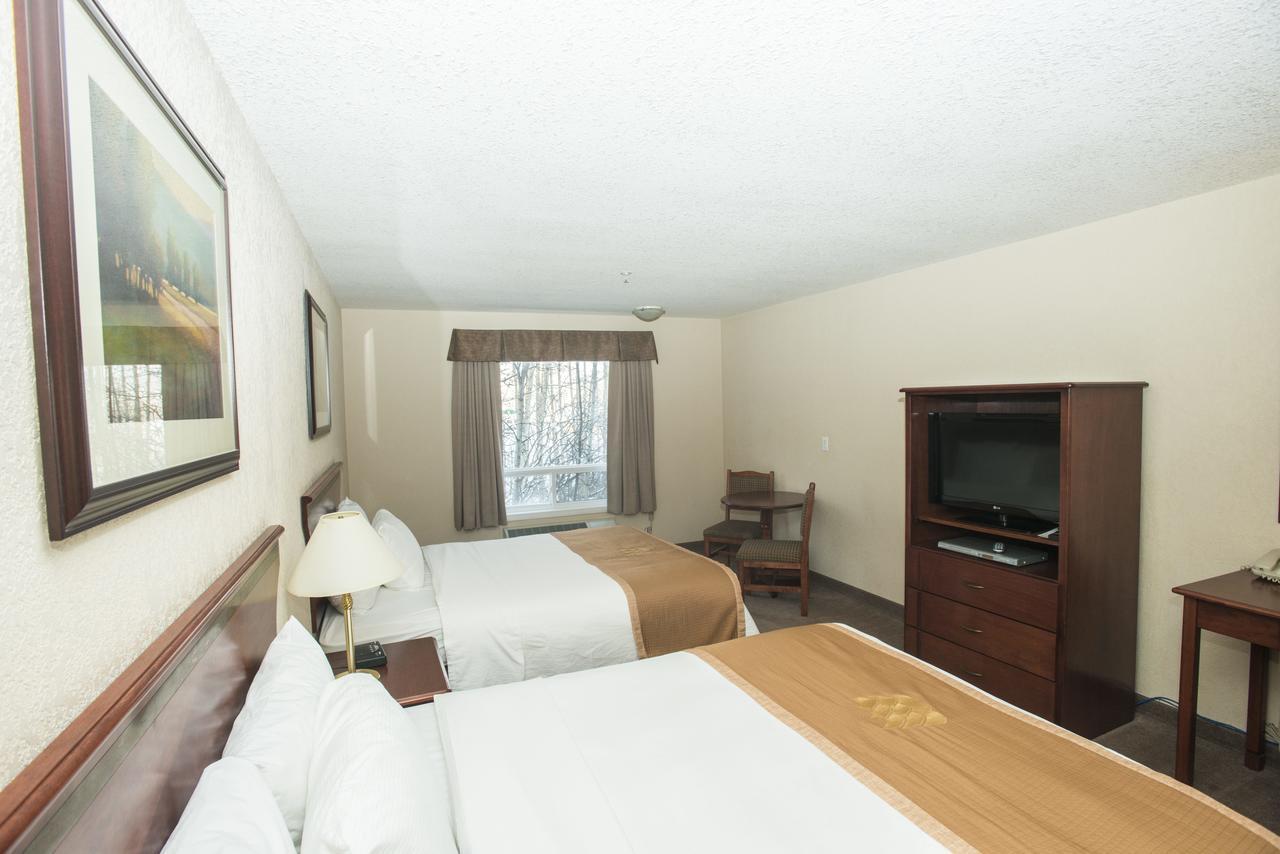 Lakeview Inns & Suites - Chetwynd Esterno foto